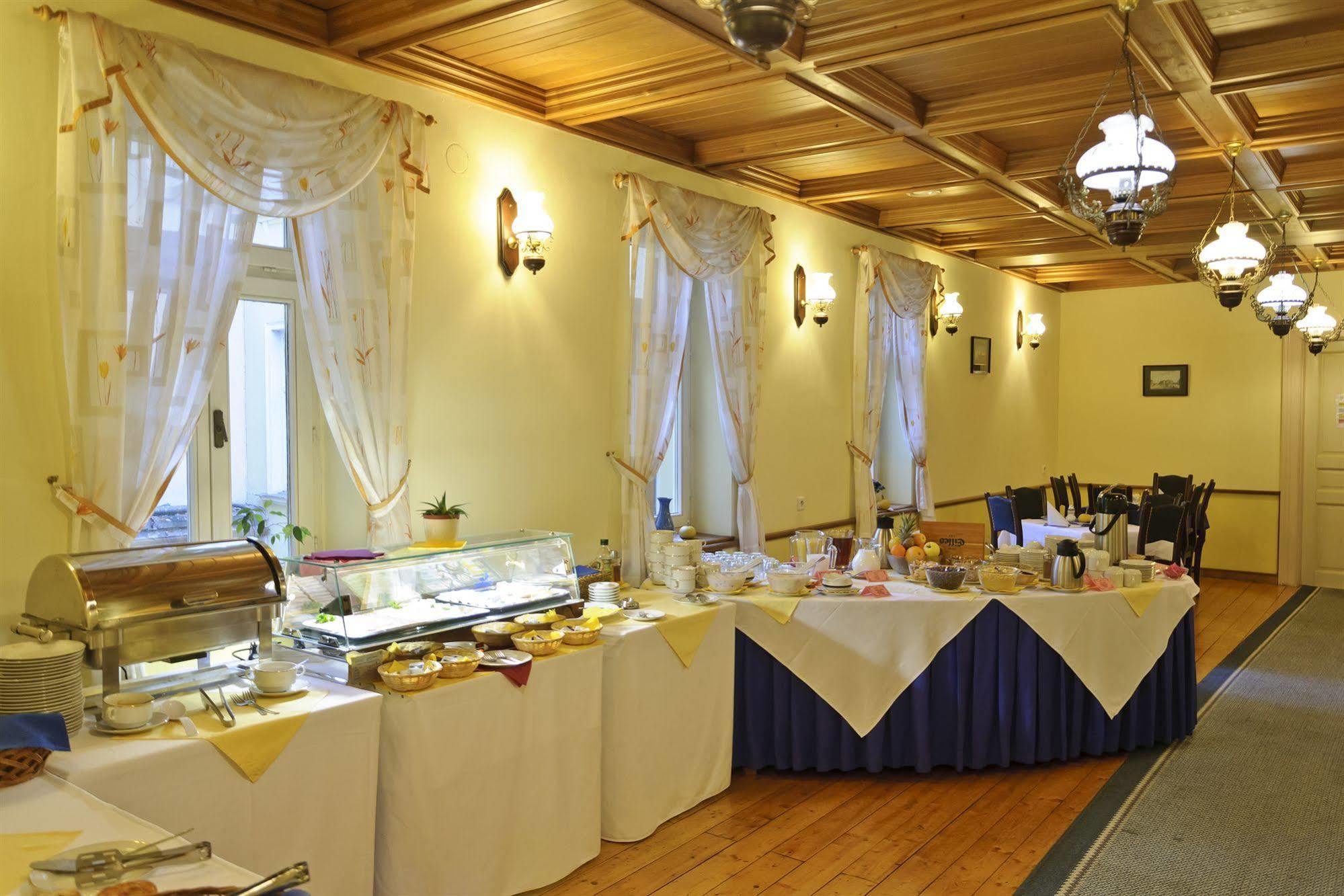 Hotel Heluan Karlovy Vary Esterno foto