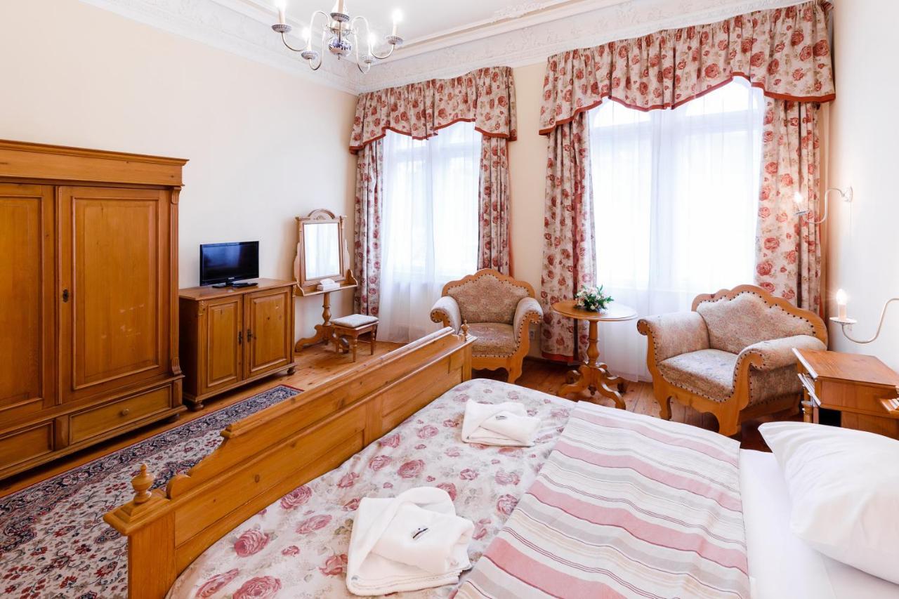 Hotel Heluan Karlovy Vary Esterno foto