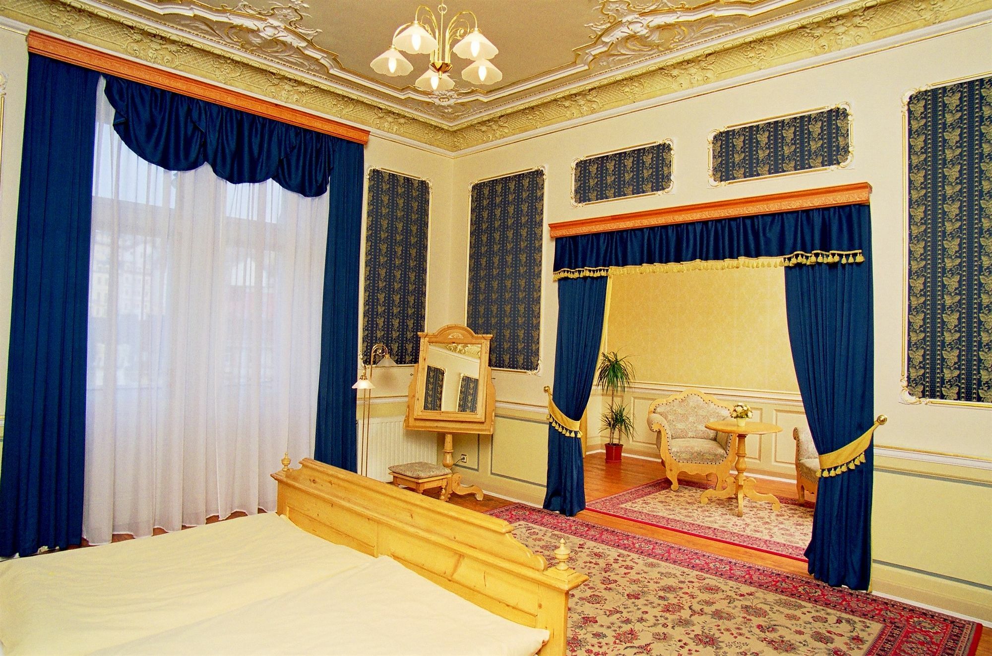 Hotel Heluan Karlovy Vary Esterno foto